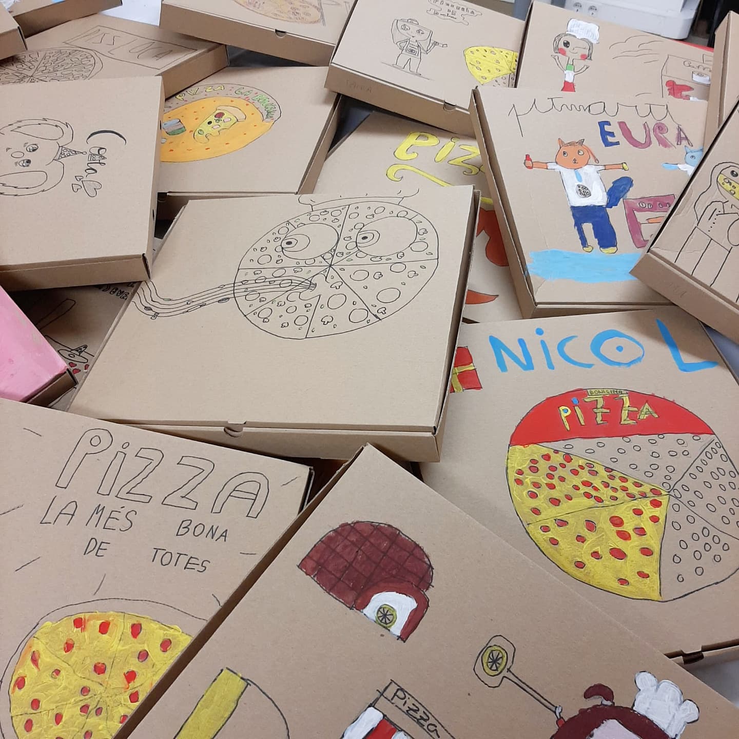 Final result of the pizza boxes